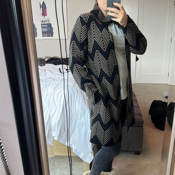 Gio&Gio sweater jacket | black and Tan | size: Small | collar and buttons up - Picture 9 of 9